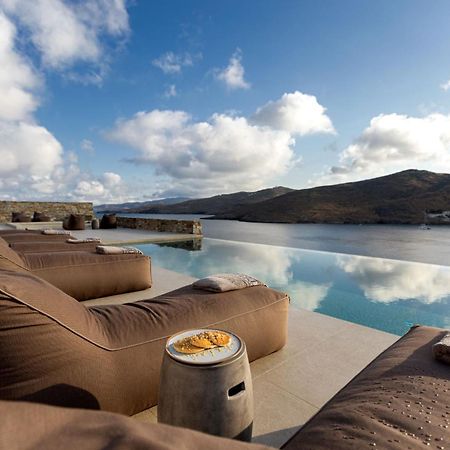Yfes Hotell Kýthnos Eksteriør bilde